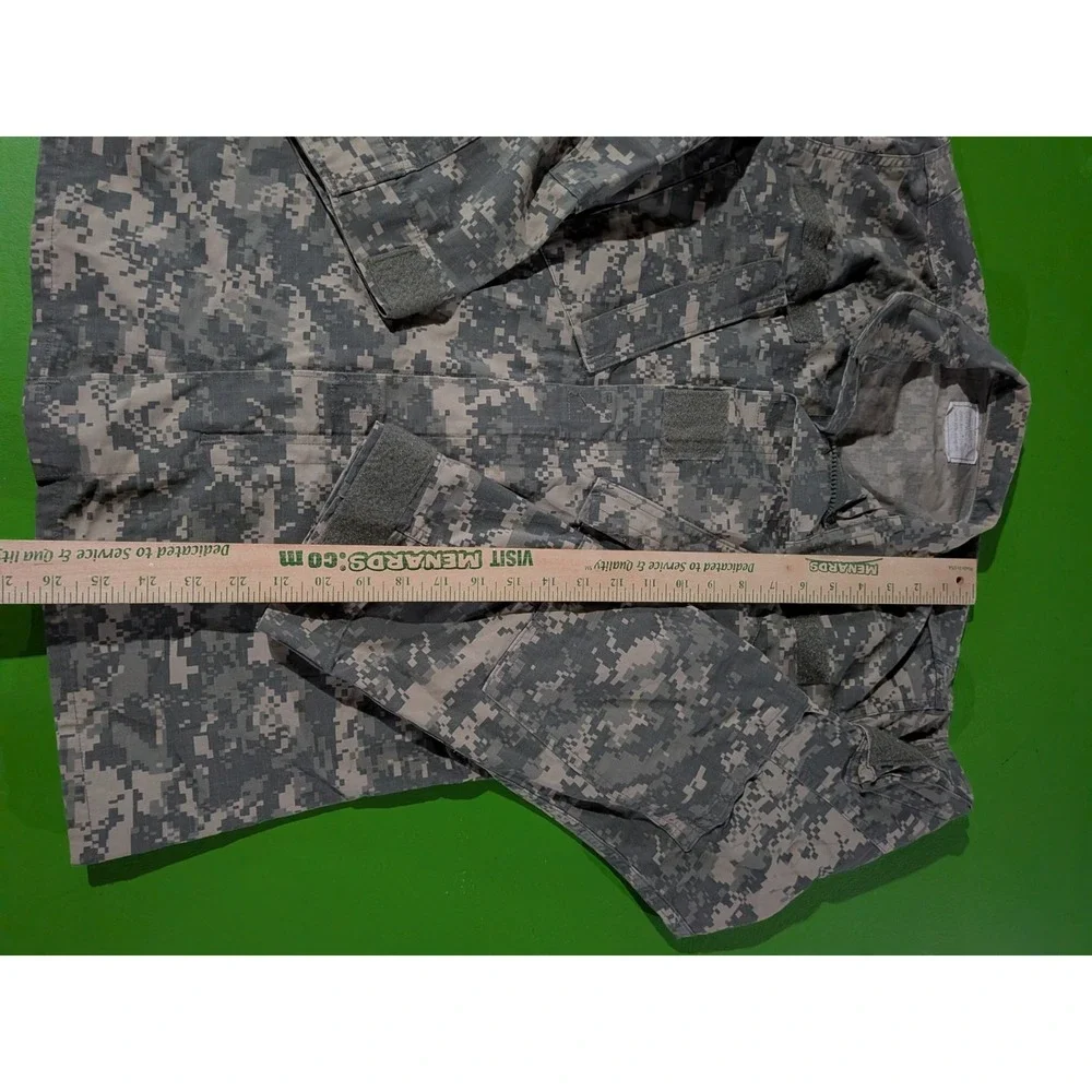 US Army ACU Jacket Mens Small Reg UCP Digital Camo‎ Ripstop Combat Coat Uniform